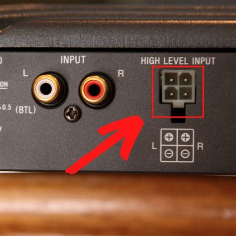 how to hook up amp without RCA